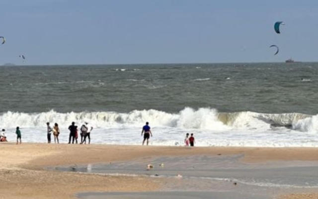 Bình Thuận: Nam du khách tử vong khi tắm biển