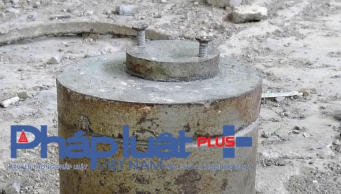 Để mở được hộp chì cần phải có thiết bị chuyên dụng.