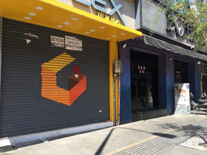 Mặt bằng 'tiền tỷ' bỏ hoang ở Sài Gòn vì dịch Covid-19 - ảnh 13