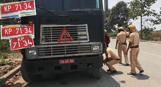 Thủ tướng yêu cầu tổng kiểm tra, rà soát biển số xe quân đội trên phạm vi toàn quốc.