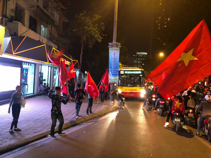 H&agrave; Nội: