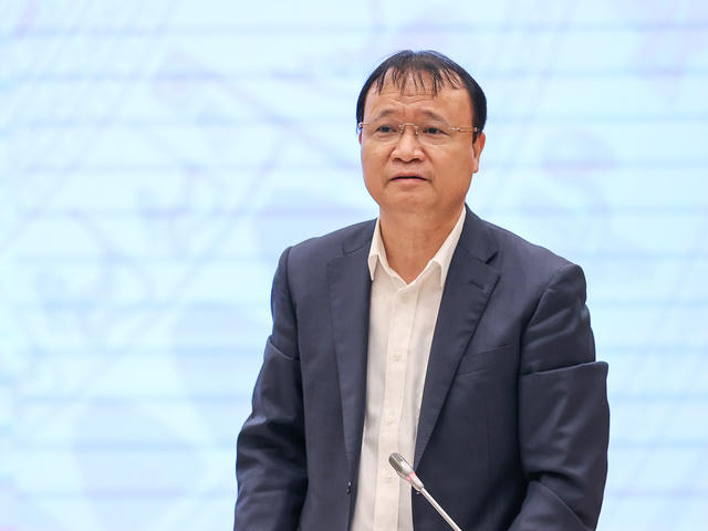 Thứ trưởng Bộ Công Thương Đỗ Thắng Hải: Trong trường hợp xăng dầu có biến động bất thường ảnh hưởng đến sự phát triển kinh tế xã hội và đời sống của người dân thì Bộ Công Thương và Bộ Tài chính sẽ báo cáo Thủ tướng Chính phủ xem xét quyết định. Ảnh VGP/Nhật Bắc