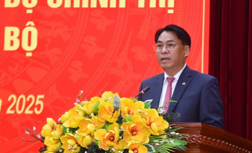 Tân Bí thư Tỉnh ủy Cao Bằng Phan Thăng An phát biểu nhận nhiệm vụ.