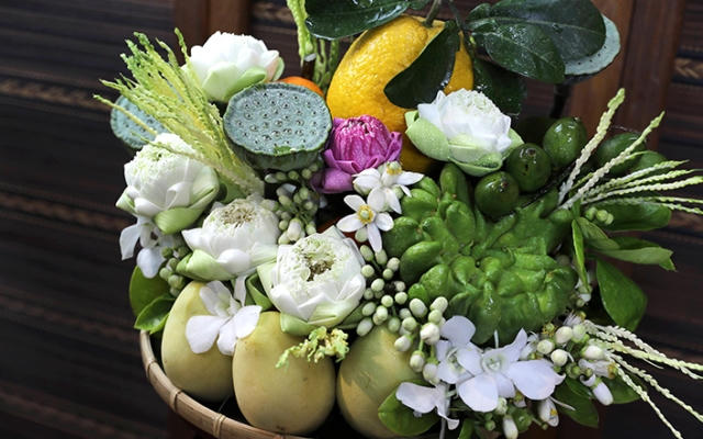 Xuyên đêm trả đơn mâm ngũ quả bày Tết Nhâm dần