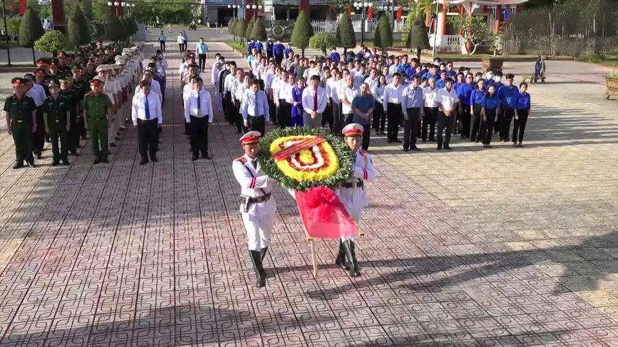 Lễ thắp nến tri ân cấp tỉnh Cà Mau sẽ diễn ra vào lúc 18h30 ngày 25/7/2025 tại Nghĩa trang Liệt sĩ tỉnh Cà Mau (Khóm 4, phường An Xuyên).