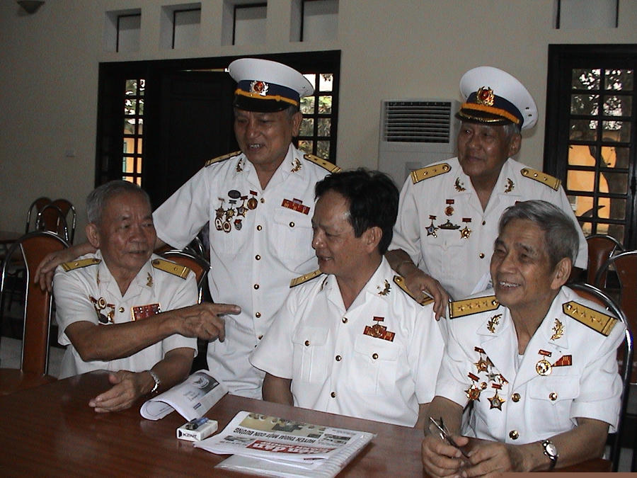 con duong huyen thoai tren bien