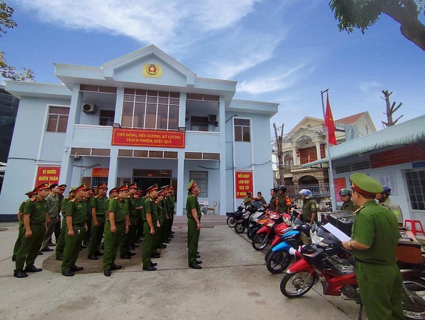 Lực lượng chức năng địa phương Công an tỉnh Đồng Nai đồng loạt ra quân đảm bảo an ninh trật tự trên địa bàn. Ảnh: CA Đồng Nai.