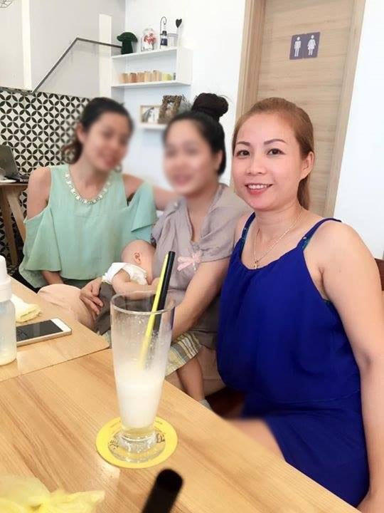 Hình ảnh của chị Nguyễn Thị Kim Huệ (ngoài cùng bên phải). Ảnh do gia đình cung cấp.