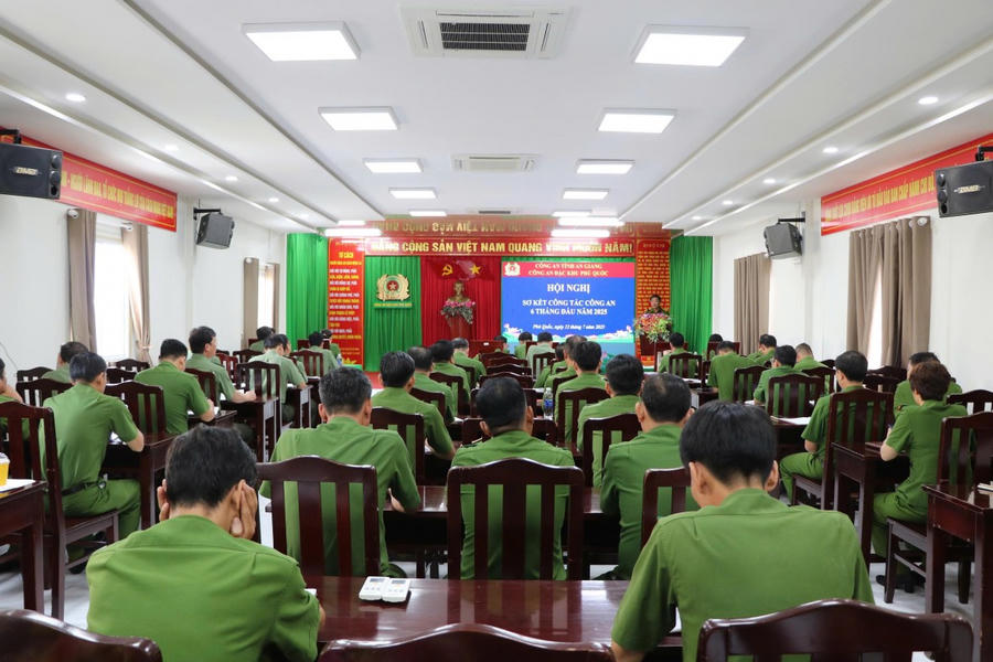 Toàn cảnh Hội nghị