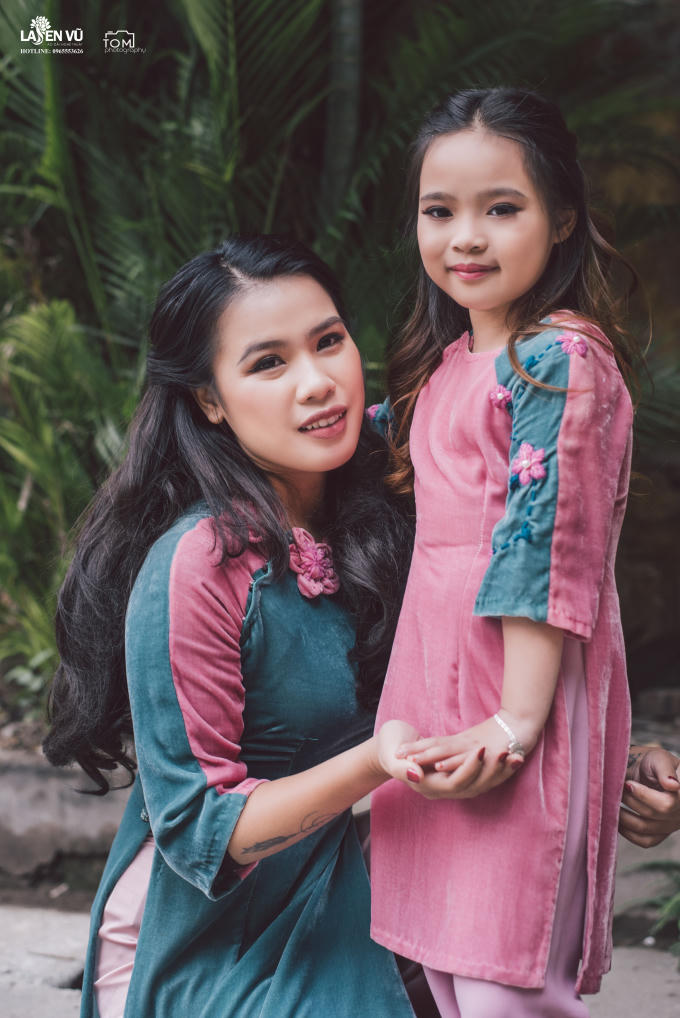 Chất liệu nhung the, hoạ tiết kết tay dẫn đầu xu hướng áo dài 2019.