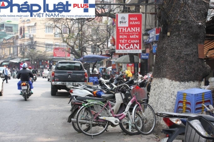 Đường Trần Phú.
