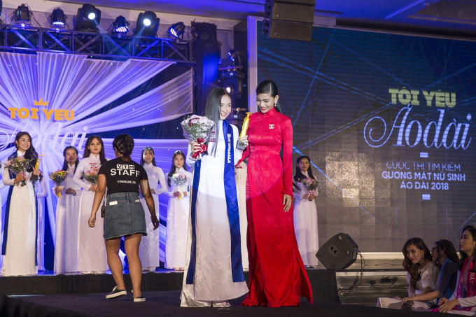 Trương Thị May diện áo dài nền nã, tìm kiếm Gương mặt Nữ sinh áo dài 2018