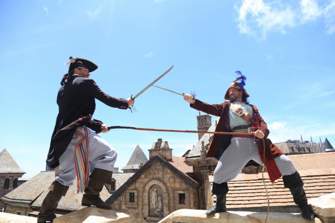 Những ch&agrave;ng l&iacute;nh ngự l&acirc;m &ldquo;th&aacute;ch đấu&rdquo; tại Sun World Ba Na Hills