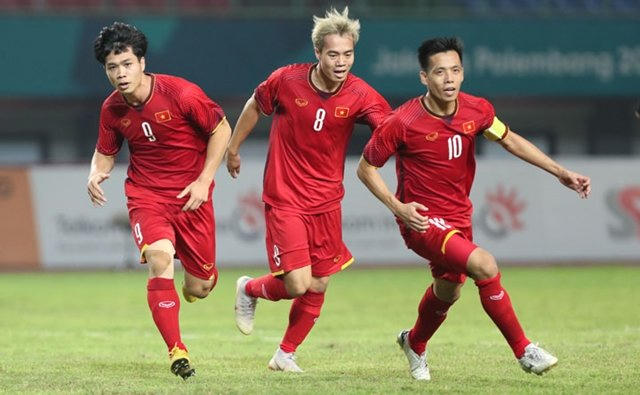 Văn Quyết (số 10) tin tưởng vào một chiến thắng cho U23 Việt Nam.