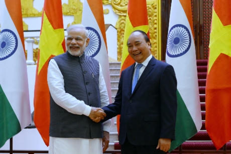 Thủ tướng Nguyễn Xuân Phúc và Thủ tướng Ấn Độ Narendra Modi tại Hà Nội ngày 3/9. Ảnh: Tiến Tuấn.