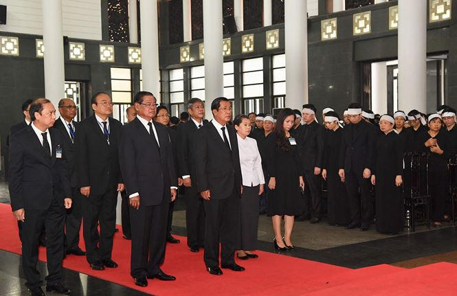 Thủ tướng Chính phủ Hoàng gia Campuchia Samdech Techo Hun Sen cùng đoàn đại biểu cấp cao.