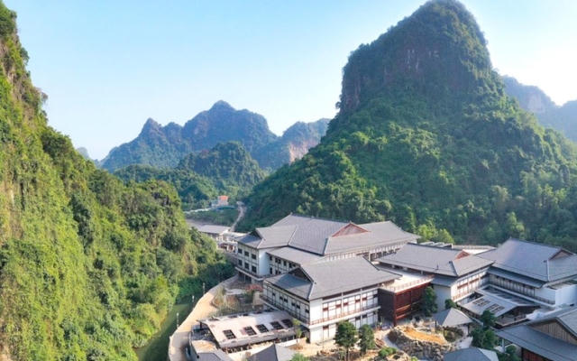 Đại gia mạnh tay làm bất động sản “chữa lành”
