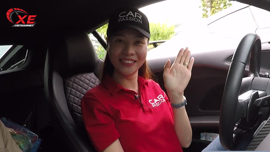 Những bóng hồng không tiếc tiền chơi siêu xe ở Việt Nam