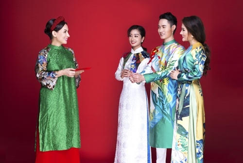 Khác với những gì mà khán giả vẫn thấy trên tivi, trong buổi chụp ảnh, 3 thí sinh Tuấn Hoàng, Thu Hằng và Tố My tỏ ra khá tinh nghịch và thường bày trò trêu chọc nhau. Sự thân thiết của cả 3 khiến cho họ có phần nào bớt áp lực trước đêm