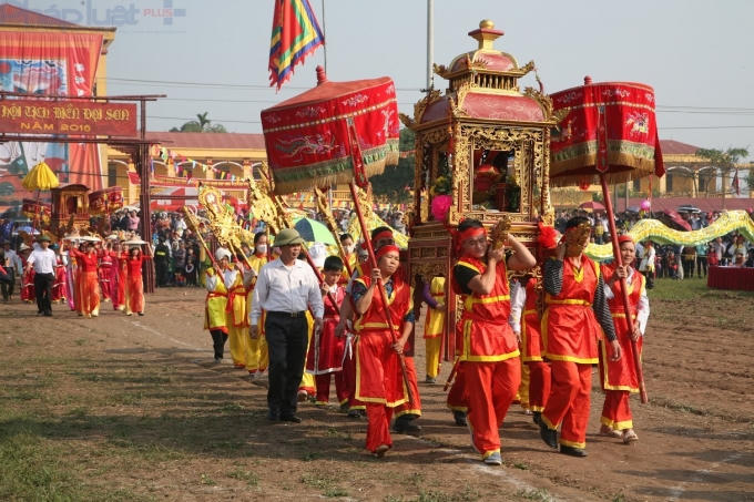 To&agrave;n cảnh lễ hội