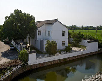 Căn nhà của Chu Vĩnh Khang nhìn từ trên cao.