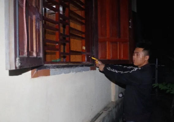 Dựng hiện trường giả, trộm tiền bố mẹ ruột