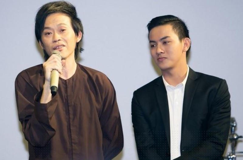 Hoài Linh cũng là nghệ sĩ có nhiều con nuôi trong showbiz.