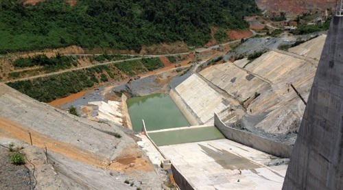 Đà Nẵng đề nghị Bộ TN-MT chỉ đạo các hồ chứa thượng nguồn xả nước đẩy nhiễm mặn.