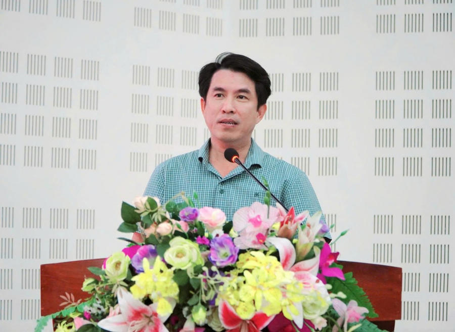 Ông Trịnh Tuấn Ngọc, Giám đốc Sở Tư pháp tỉnh An Giang phát biểu tại lớp tập huấn