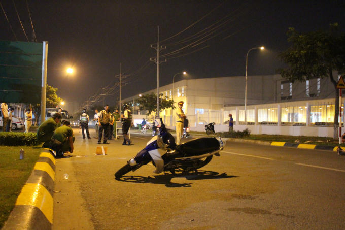 Lực lượng chức năng khám nghiệm hiện trường