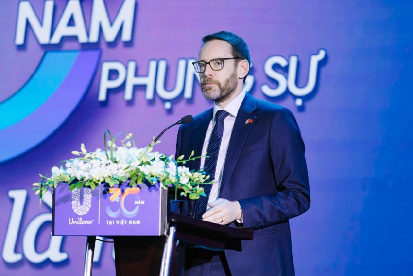 Ông Iain Frew - Đại sứ Anh tại Việt Nam phát biểu tại sự kiện.