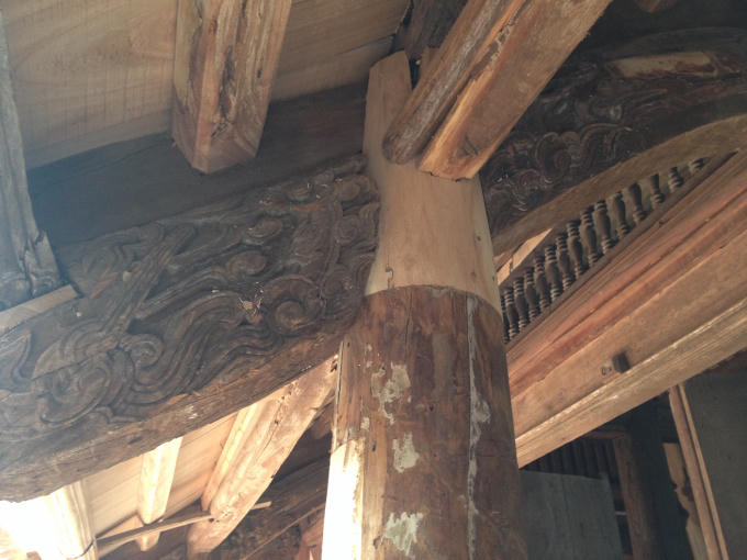 Hình ảnh một góc nhỏ căn nhà đã tu sửa dưới sư chỉ đạo cảu ban quản lý di tích.