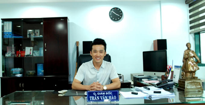 Nghệ sĩ Quang Hào có những chia sẻ thẳng thắn về nghệ thuật cũng như những tham vọng ấp ủ trong công việc.