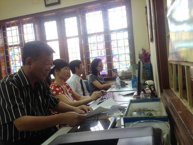 Gửi câu hỏi về cho Luật sư Vũ Văn Lợi và ông Nguyễn Văn Hòa, nhiều độc giả bày tỏ sự cảm phục đối với hành trình đi tìm công lý của các ông.