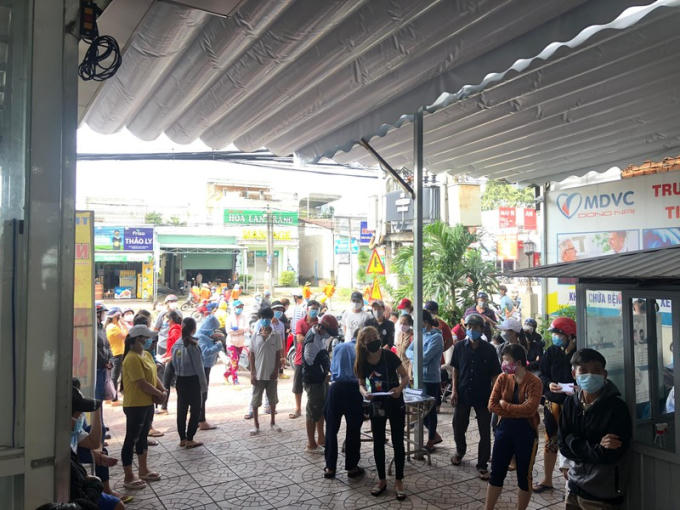 Ngày 10/10, cơ sở Phòng khám chuyên khoa Răng hàm mặt Nha khoa Hoàng Gia Sài Gòn vi phạm quy định phòng chống dịch cũng như quy định trong lĩnh vực Y tế