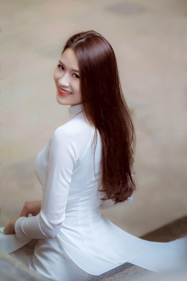 Xao xuyến nụ cười trong veo của thiếu nữ quê lúa Thái Bình