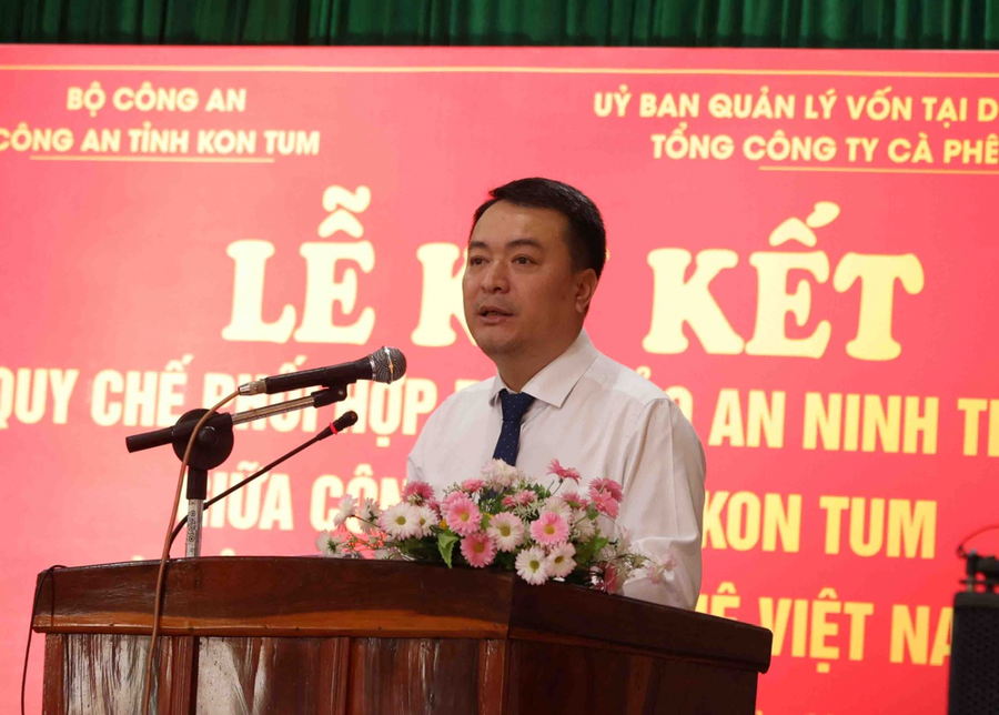 Ông Đặng Hồng Tuấn – Thành viên HĐTV, Tổng giám đốc Tổng công ty phát biểu khai mạc.