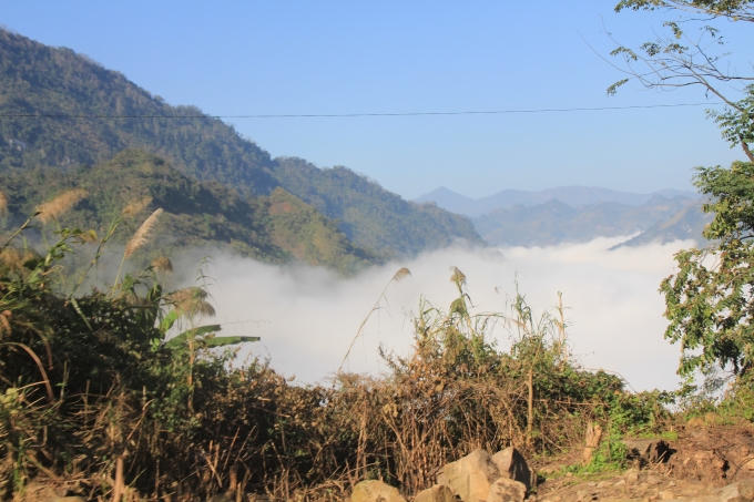 Ở Sìn Hồ quanh năm mây phủ nên du khách có thể săn mây ở bất kỳ đâu trên đường đi. 