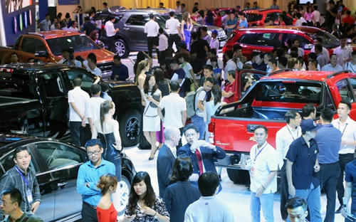 Quy tụ 12 thương hiệu xe lớn, triển lãm VMS 2017 hứa hẹn khuấy động toàn thị trường ôtô trong dịp cao điểm cuối năm.