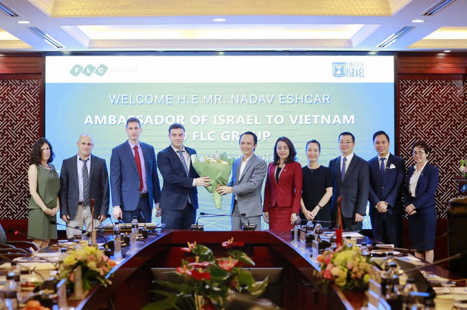 Chủ tịch Tập đoàn FLC hy vọng chuyến thăm của Đại sứ Nadav Eshcar mở ra nhiều cơ hội hợp tác sâu rộng giữa Israel và FLC trong tương lai.