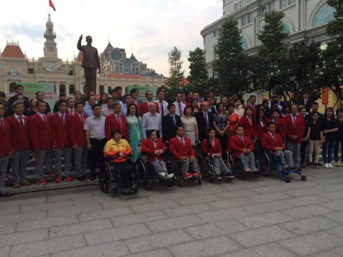 Đoàn TTNKT Việt Nam tham dự Thế vận hội Paralympic, Rio 2016 tại Lễ xuất quân. Ảnh: Nguyễn Hồng Phúc.