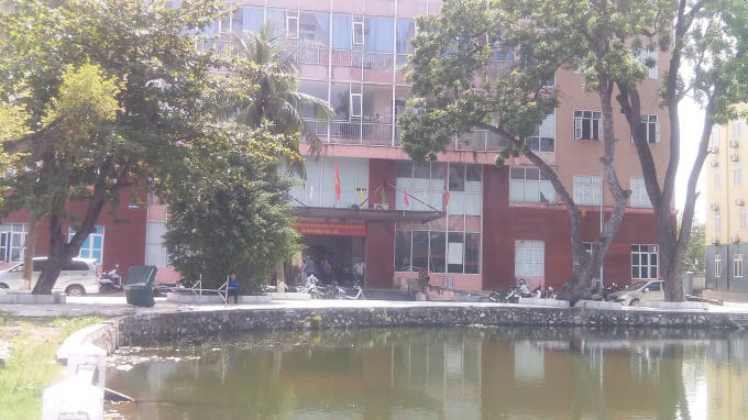 Bệnh viện Đa khoa Phú Xuyên nơi xảy ra vụ truy sát khiến nam thanh niên tử vong.
