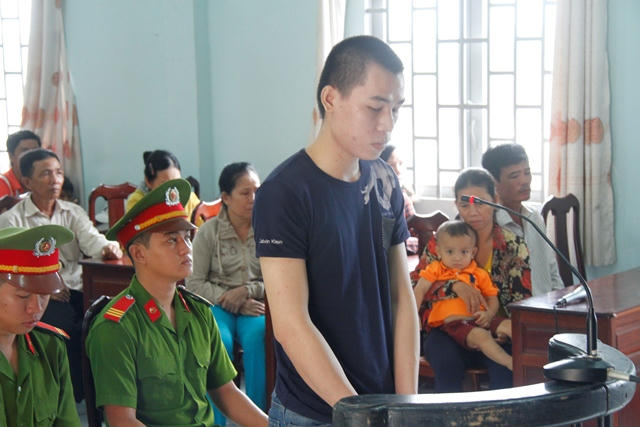 Bị cáo Lãm tại phiên tòa. (Ảnh: báo Công an nhân dân)