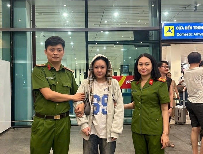 Cơ quan Công an TP Hải Phòng bắt đối tượng truy nã. Ảnh: CA Hải Phòng.