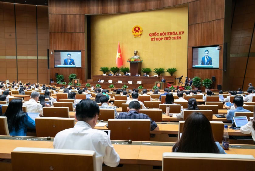 Quang cảnh phiên họp sáng 17/5. (Ảnh: Cổng TTĐTQH)