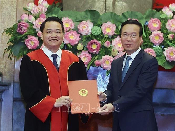 trao-quyet-dinh-bo-nhiem-tham-phan-toa-an-nhan-dan-toi-cao