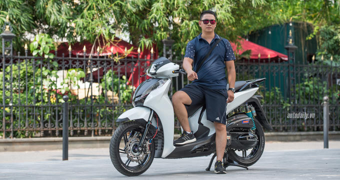 Ảnh chi tiết Honda SH300i được độ khủng tại H&agrave; Nội