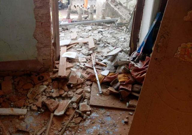 Hiện trường tan hoang sau vụ nổ.