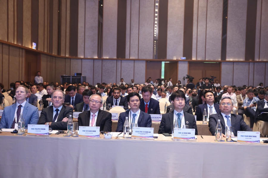 Triển lãm chuyên đề tại hội nghị là cầu nối giữa doanh nghiệp và giới chuyên môn.