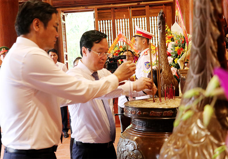 69-CT638295190189300847